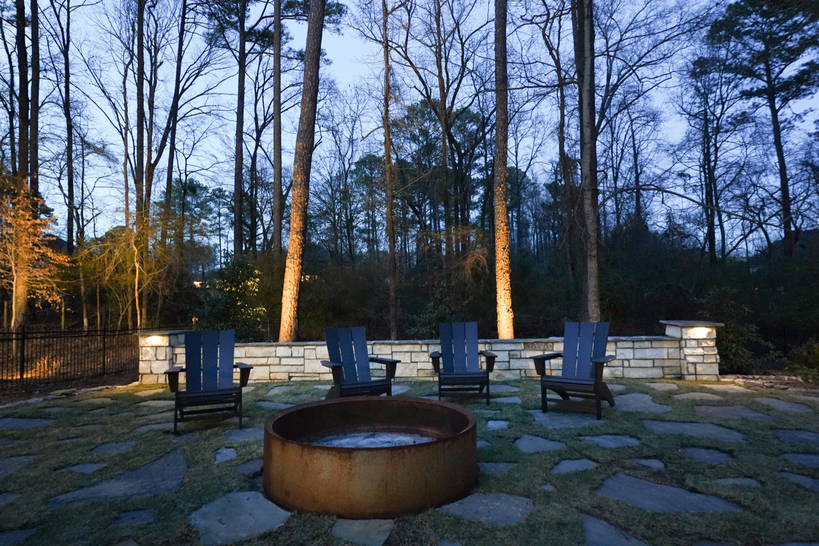 Outdoor Living & Backyard